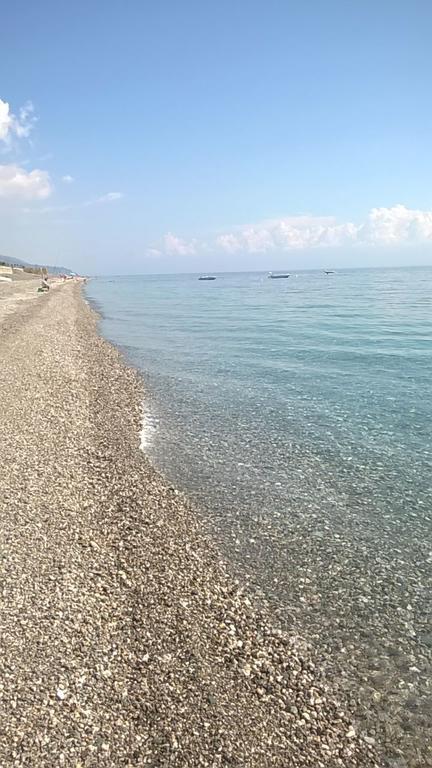 Appartamenti Mantarro Travel And Living Санта-Тереза-ді-Рива Екстер'єр фото